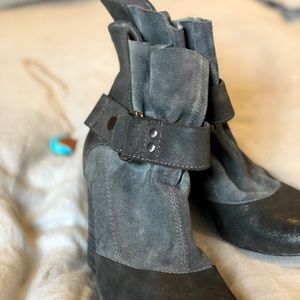 KOKO ankle boots size 6